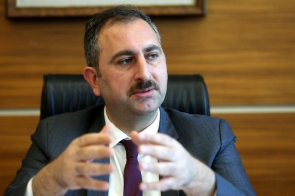 Bakan Abdülhamit Gül'den Buca'daki patlamaya ilişkin açıklama