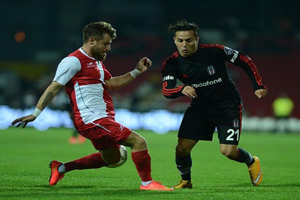 Beşiktaş ile Balıkesirspor 2-2 berabere kaldı