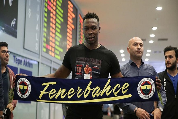 Fenerbahçe'nin yeni transferi Carlos Kameni İstanbul'da