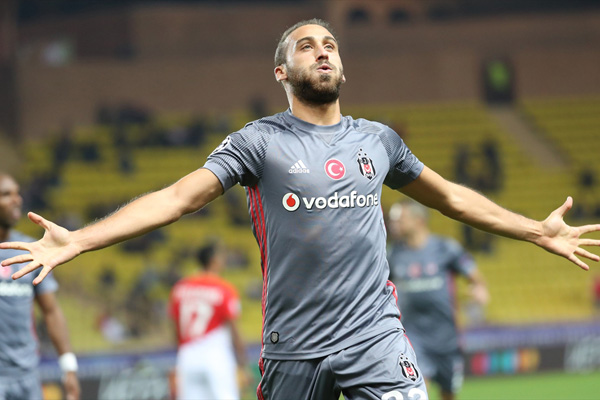 İngiliz basınından Cenk Tosun ile ilgili bomba iddia