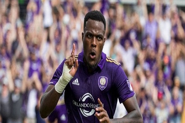 Beşiktaş Cyle Larin transferini bitirmek istiyor