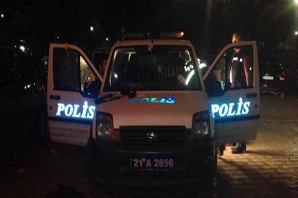 Diyarbakır'da polise ateş açıldı