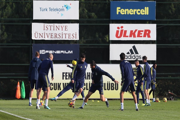 Fenerbahçe Demir Grup Sivasspor maçı canlı yayın bilgileri