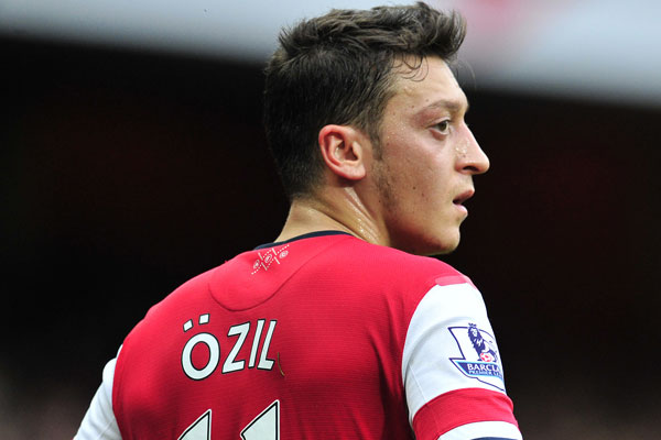 Mesut Özil'in yeni takımını açıkladılar