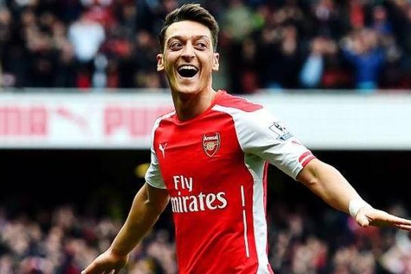 Arsenal'dan Mesut Özil için bomba karar