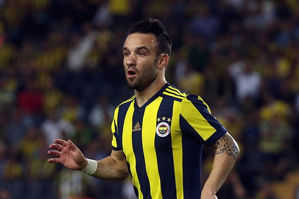Fenerbahçeli Valbuena ayrılık iddialarına son noktayı koydu