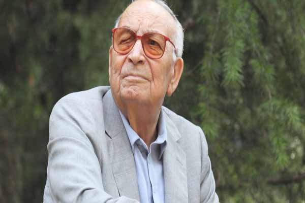 Usta yazar Yaşar Kemal son yolculuğuna uğurlanıyor