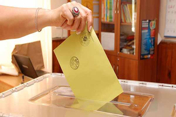 2 milyon 860 seçmen için oy kullanma süresi sona erdi