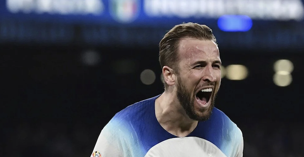 Harry Kane İngiltere tarihine geçti