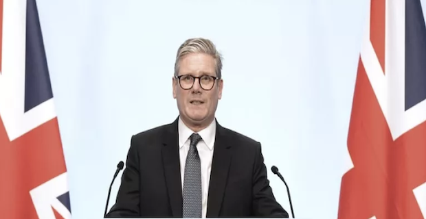 İngiltere Başbakanı Keir Starmer, 24 binden fazla kişiyi sınır dışı ettiklerini açıkladı