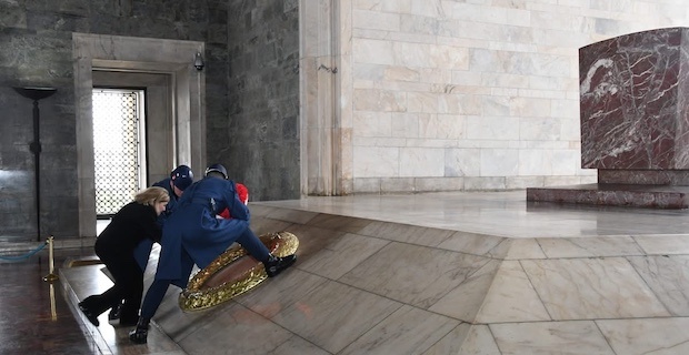 ADDP’den Tarihi Ziyaret, Çanakkale’den Anıtkabir’e Uzanan Saygı Duruşu