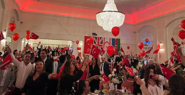 Cumhuriyetin 102. Yılına Londra’da anlamlı kutlama
