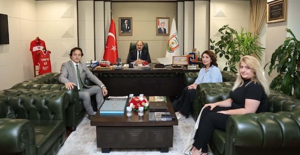 Şanlıurfa Büyükşehir Belediye Başkanı Mehmet Kasım Gülpınar 'Avrupa'lı oldu