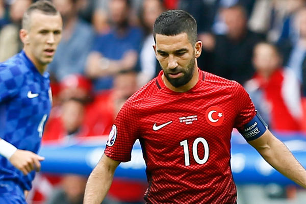 Arda Turan açıkladı, yıldız futbolcu milli takımı bıraktı