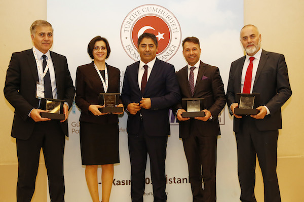 Avrupalı Türk Markalar Birliği Avrupa'dan katılan işadamları ödüllendirdi