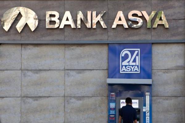 Gözaltına alınan iş adamları Bank Asya'ya milyonlar yatırmış