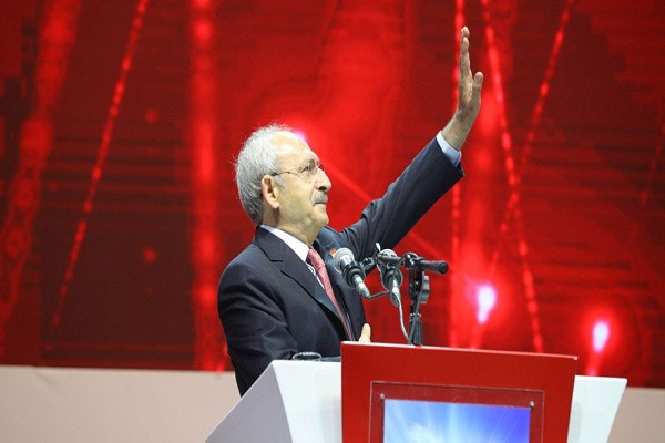 Kemal Kılıçdaroğlu'nun listesindeki isimler Parti Meclisine giremedi