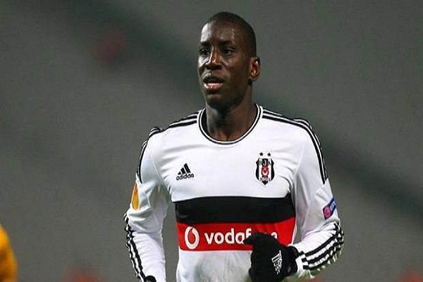 Siyah beyazlı yönetimden Demba Ba açıklaması