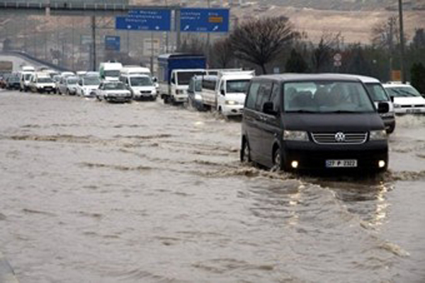 Gaziantep'te sel meydana geldi