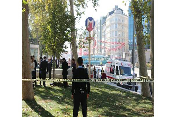 Taksim Gezi Parkı'nda erkek cesedi