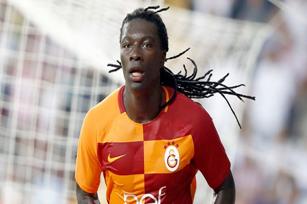 Galatasaray'da Gomis şoku, idmanda baygınlık geçirdi