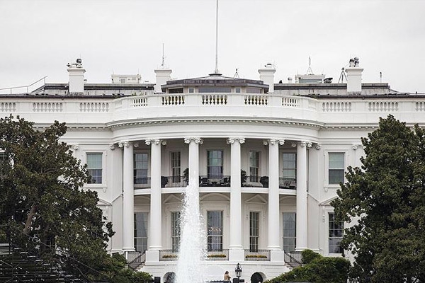 Beyaz Saray'a girmeye çalışan şüpheli kişi yakalandı