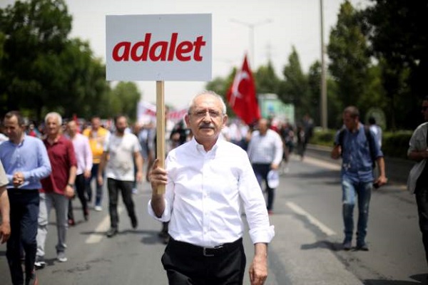 Kemal Kılıçdaroğlu başlattığı yürüyüşün ilk etabını tamamladı