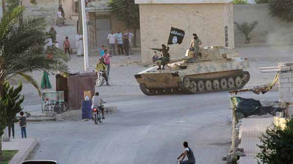 IŞİD Kobani'de ilerliyor