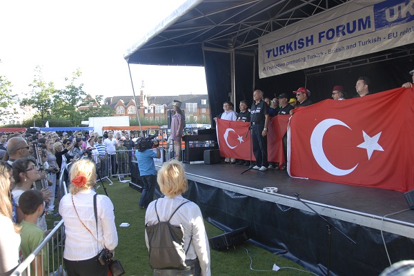 Britanya'nın dört bir yanında yaşayan Türklerin festivali