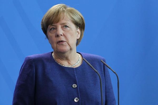 Almanya Başbakanından Türkiye'yi kızdıracak adım