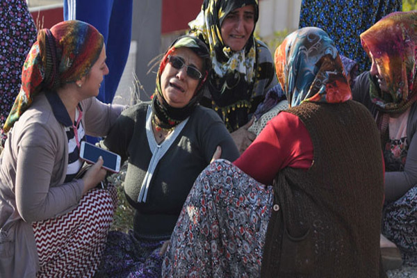 Oğlunun öldüğünü gören anne sinir krizi geçirdi