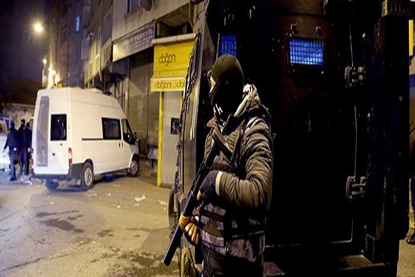 İstanbul'da terör operasyonu 24 şüpheli gözaltında
