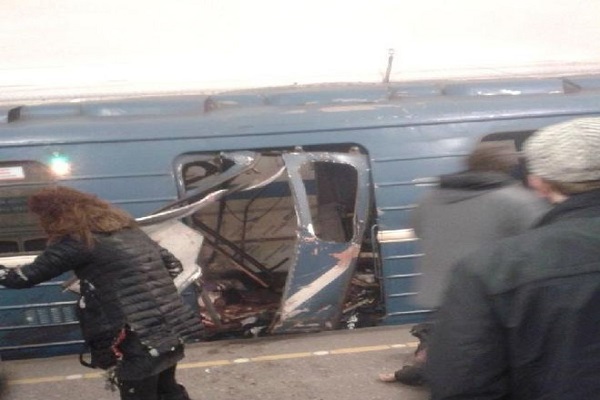 Rusya'da iki ayrı metroda patlama oldu ölü ve yaralılar var