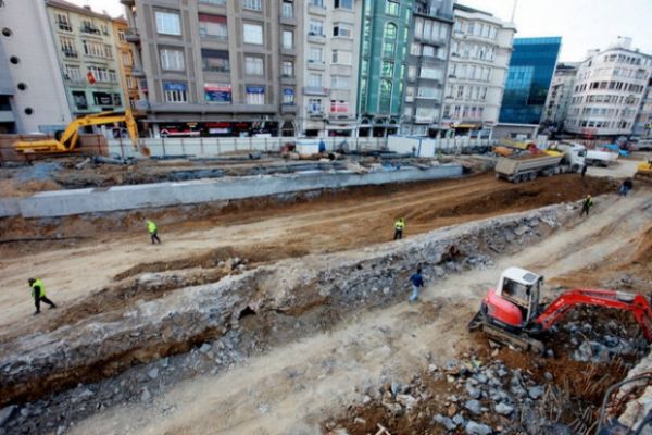 YARGIYA KARARINA RAĞMEN TAKSİM PROJESİ DURMADI