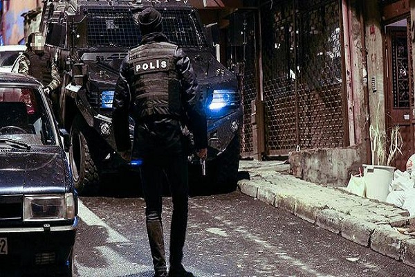 İstanbul'u kana bulayacaklardı 4 terörist son anda yakalandı