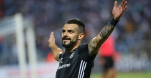 Negredo Beşiktaş'a böyle veda etti