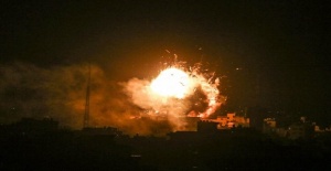 İsrail, Gazze'deki ‘El Aksa’ binasına 10 füze attı