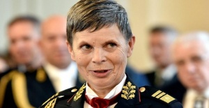 NATO’nun ilk kadın Genelkurmay Başkanı Alenka Ermenc oldu