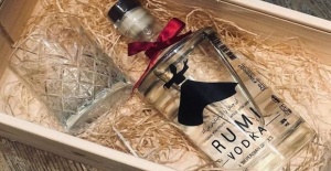 Hollanda'lı Türklerin Rumi marka votkaya tepkisi
