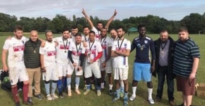 Trabzonspor UK, Royston FC'yi yenerek şampiyon oldu