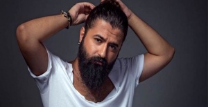 Şarkıcı Koray Avcı, 12 yıl sonra sakalını kesti
