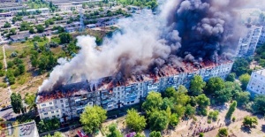 Ukrayna'da eşiyle tartışan kişi binayı ateşe verdi