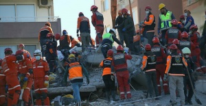 İzmir'deki depremde can kaybı 85'e yükseldi