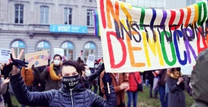 AB, öğrencilere uygulanan polis şiddeti ve LGBTİ nefret söylemini kınıyor, Brüksel'den Kader Sevinç açıkladı