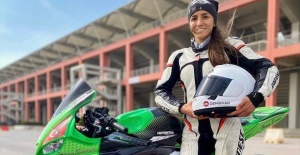 Avrupa'da yarışacak ilk kadın Türk motosikletçi İlayda Yağmur Yılmaz, pistin en hızlısı olmak istiyor
