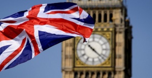 İngiltere, 1947'den bu yana en yüksek kamu borçlanmasını yaptı