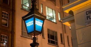 Londra Emniyetinde görevli polis memuru tecavüzle suçlandı ! Milletvekillerini ve diplomatları koruyordu