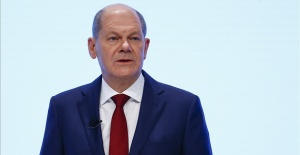 Olaf Scholz Almanya’nın yeni başbakanı olarak seçildi