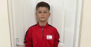 Efe Cemgünal, İngiltere’den KKTC’ye Türkleri gururlandırıyor