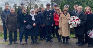 18 Mart Şehitleri Brookwood Türk Hava Şehitliği'nde törenle anıldı